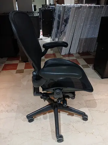 Selling Herman Miller Aeron Office Chair Type B And C Fully Loaded