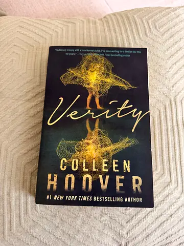 VERITY by Colleen HOOVER thriller book for sale in Dubai