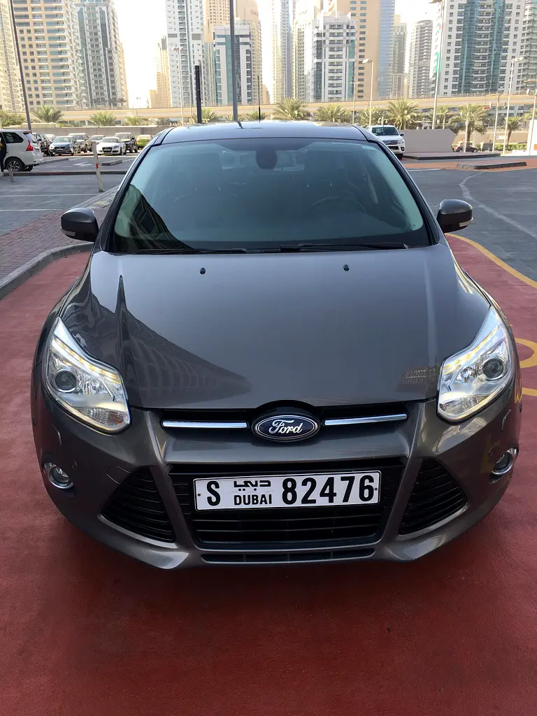 Ford Focus 2014 — photo 1 of 9