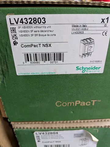 Schneider Electric ComPacT NSX LV432803 3P Circuit Breaker Base