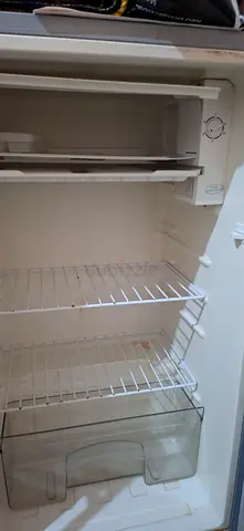 Small fridge / mini refrigerator - used, clean interior