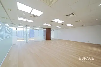 Canal View | Fitted | Prime Location