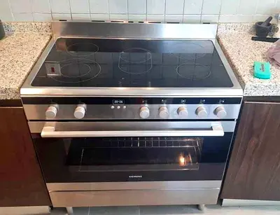 Siemens Stainless Steel Ceramic Hob Electric Cooker with Oven - Good Condition