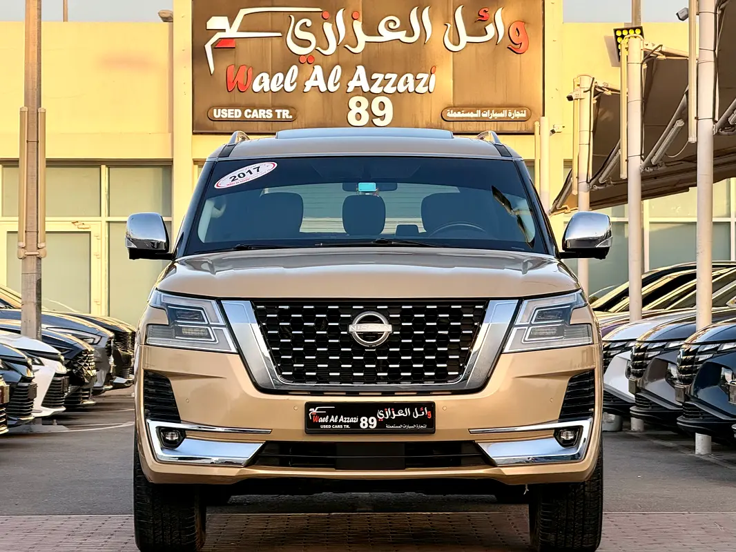 Nissan Patrol 2017 — photo 1 of 19
