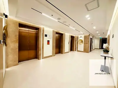 Brand New | Near Metro | Read to Move