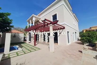 Renovated Kitchen l Park View l Immaculate