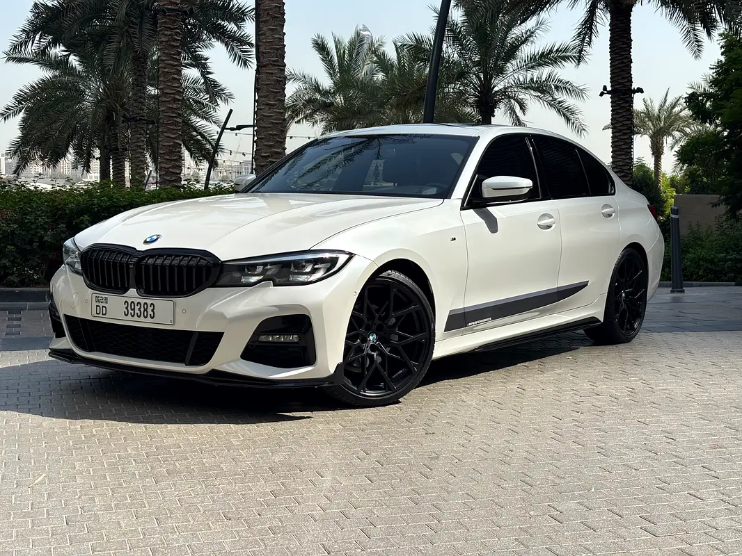 BMW 3-Series 2020 — photo 1 of 17