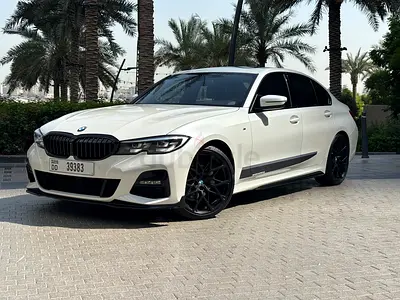 BMW 3-Series 320i 2020 GCC Specs - M-Sport Package - Immaculate Condition
