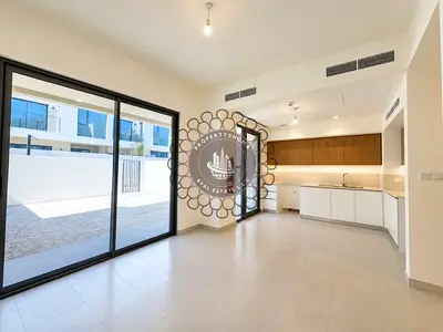 Single Row | Near Amenities | 3BR Villa