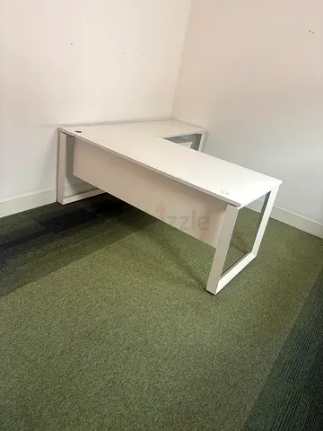 Simple white rectangular office desk — good condition