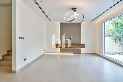 Fully Upgraded | 4 En-Suite Bedrooms | Pool