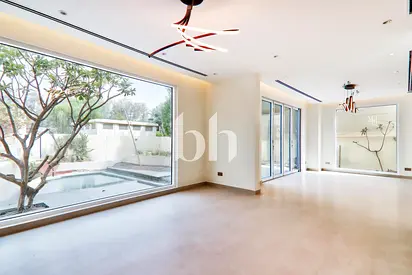 Fully Upgraded | 4 En-Suite Bedrooms | Pool