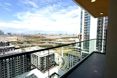 Stunning 3BR | Panoramic Downtown &amp; Creek Views