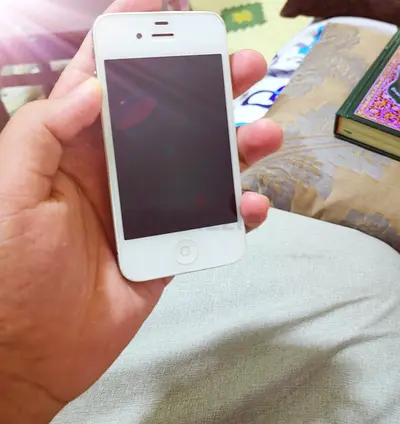 iPhone 4 for Urgent Sale