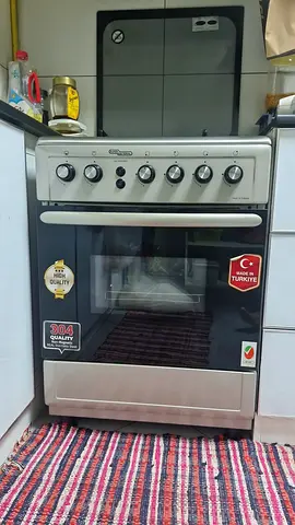 Used 4-Burner Built-In Gas Hob (Stainless Steel) - Good Working Condition