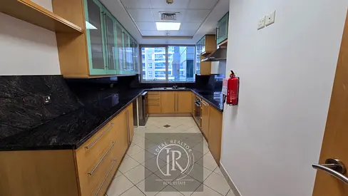 Chiller free | Closed Kitchen | Family oriented | Store room