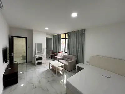 Studio Room Sharing - Rent can be discussed
