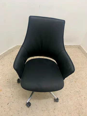 Black Upholstered Office/Study Swivel Chair with Wheels
