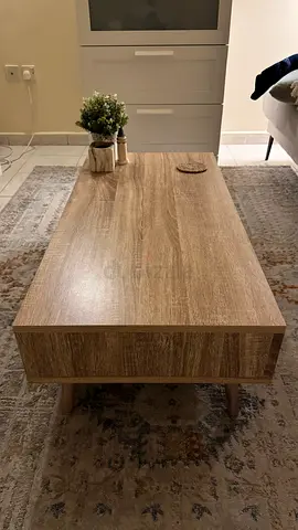 Solid Wood-Effect Coffee Table with Mid-Century Legs - Good Condition