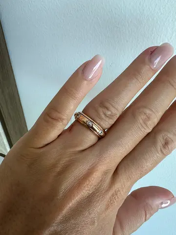 Piaget Rose Gold ring with 8 diamonds