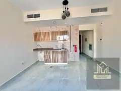 Studio Luxury apartments for family 25 with balcony