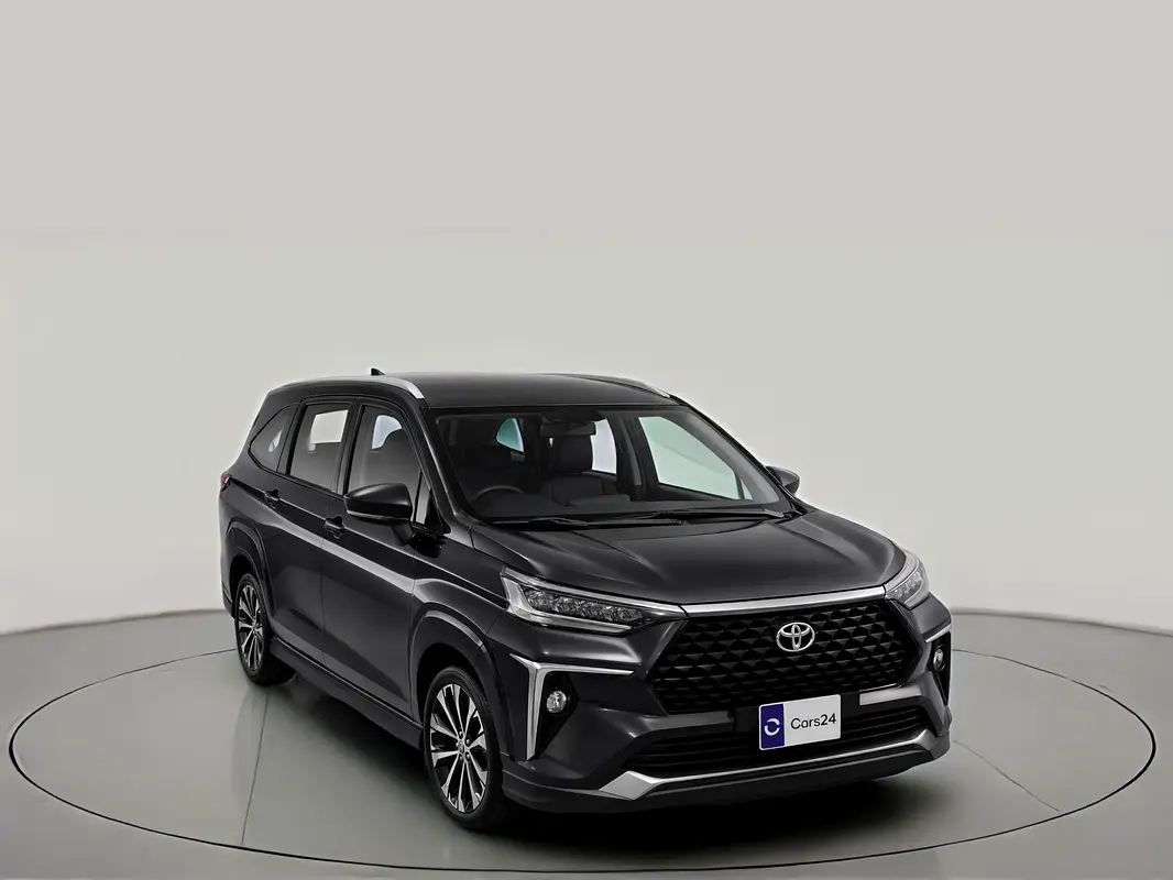 Toyota Veloz 2023 — photo 1 of 13