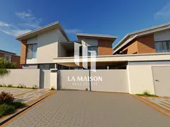 High Ceiling | 5BR + M | Single Row | Wilds