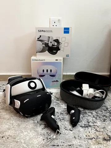 Meta quest 3 512gb + Bobo vr s3 pro strap + accessories