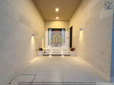 Modern villa for sale directly from the owner. Dubai villa design, opposite a garden. Includes registration and ownership fees. Ready to live in. Own