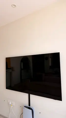 SAMSUNG Smart TV 65 inch flat screen Crystal UHD 4K for sale in Dubai