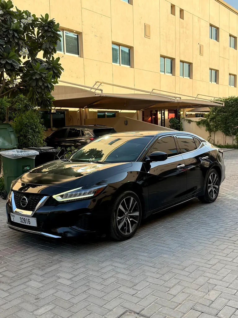 Nissan Maxima 2020 — photo 1 of 7