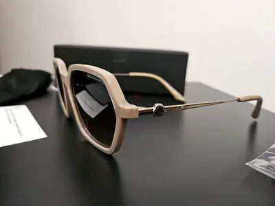 Beige designer-style womens sunglasses - barely used