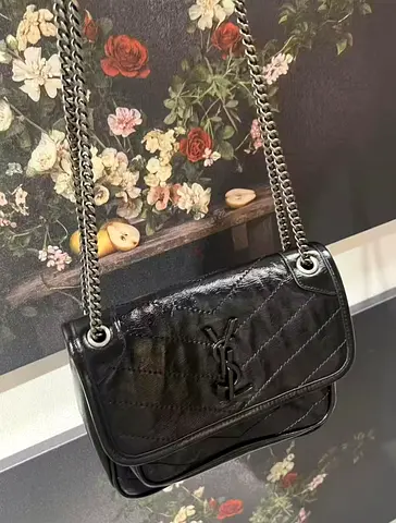 Ysl niki medium size with D-ring hardware