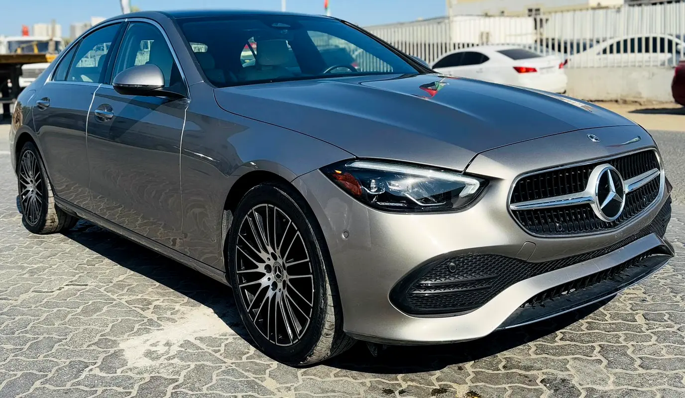 Mercedes-Benz C-Class 2022 — photo 1 of 18