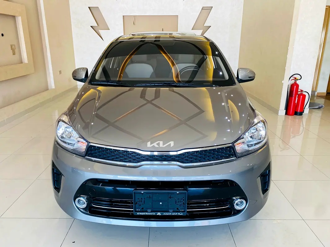 Kia Pegas 2025 — photo 1 of 18