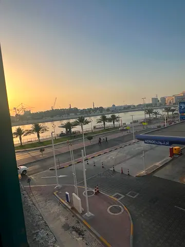 1 Bedroom Apartment with Direct Sea View in Al Jubail