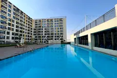 Pool view | Bright | Amazing facilities