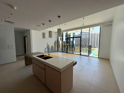 BRAND NEW | LARGE LAYOUT | POOL VIEW