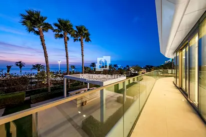 Exclusive | Palm and Beach View | Negotiable