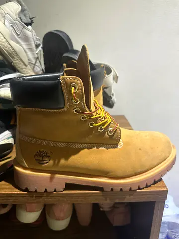 Used Timberland-style Wheat Boots - Size Available