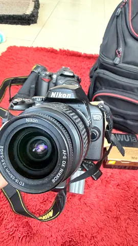 Nikon D40 DSLR with 18-55mm kit lens and bag