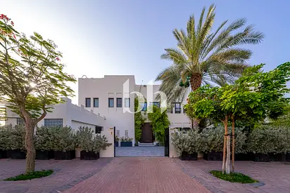 Full Lake View | Skyline Views | Largest Layout