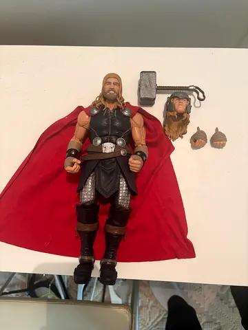 Avengers Marvel Legends Series Thor, 12-inch