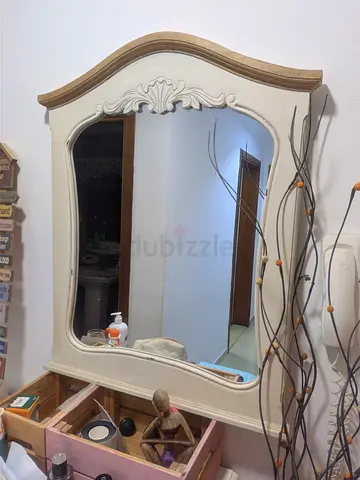 Old Vintage Wooden Mirror – Beautiful Antique Style