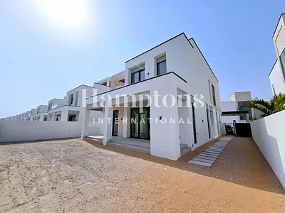Brand New | Single Row | Premium Location