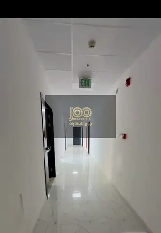 A spacious room and lounge complex suitable for companies and institutions seeking comfortable and organized employee accommodation.