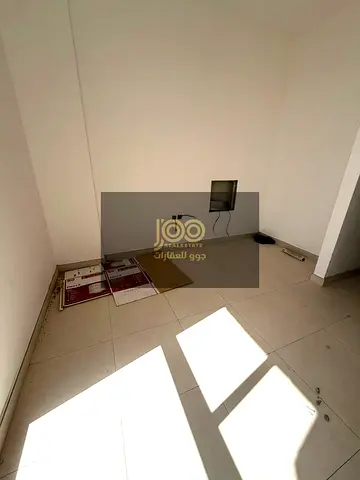 مكون غرف واسعة وصالة مناسب للشركات والمؤسسات الباحثة عن سكن مريح ومنظم للموظفين