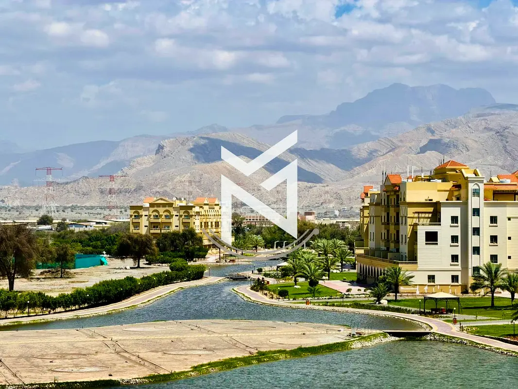 Smart Value 1BHK | Lake View, Big Balcony & Vacant | Pool & Play Areas