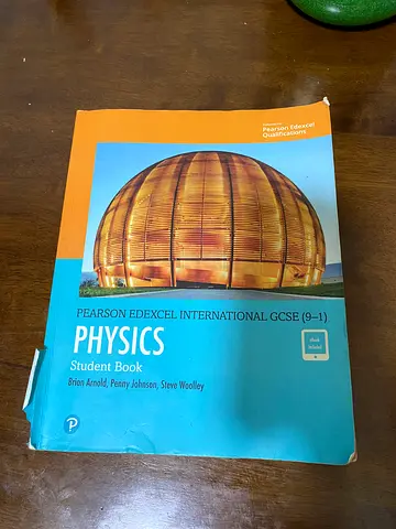 Pearson Edexcel IGCSE Physics Student Book (9–1) - Used
