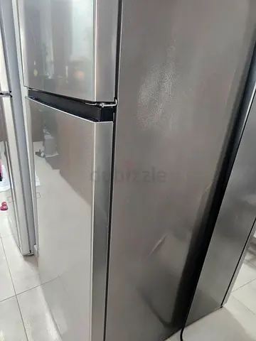 Hi Sense like new refrigerator - silver, excellent working condition